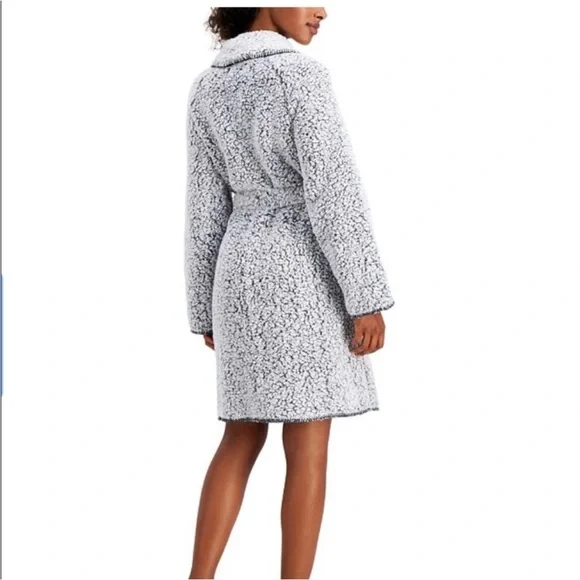 Charter Club | Intimates & Sleepwear | Charter Club Fauxsherpa Cozy Wrap  Robe Size Ml | Poshmark